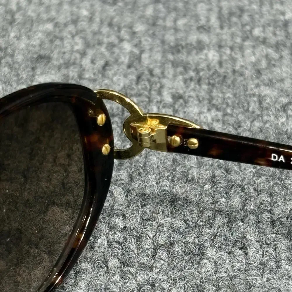 Rocco Originals Sunglasses Womens Brown Tortoise Oval UV400 Tinted Lenses Gold